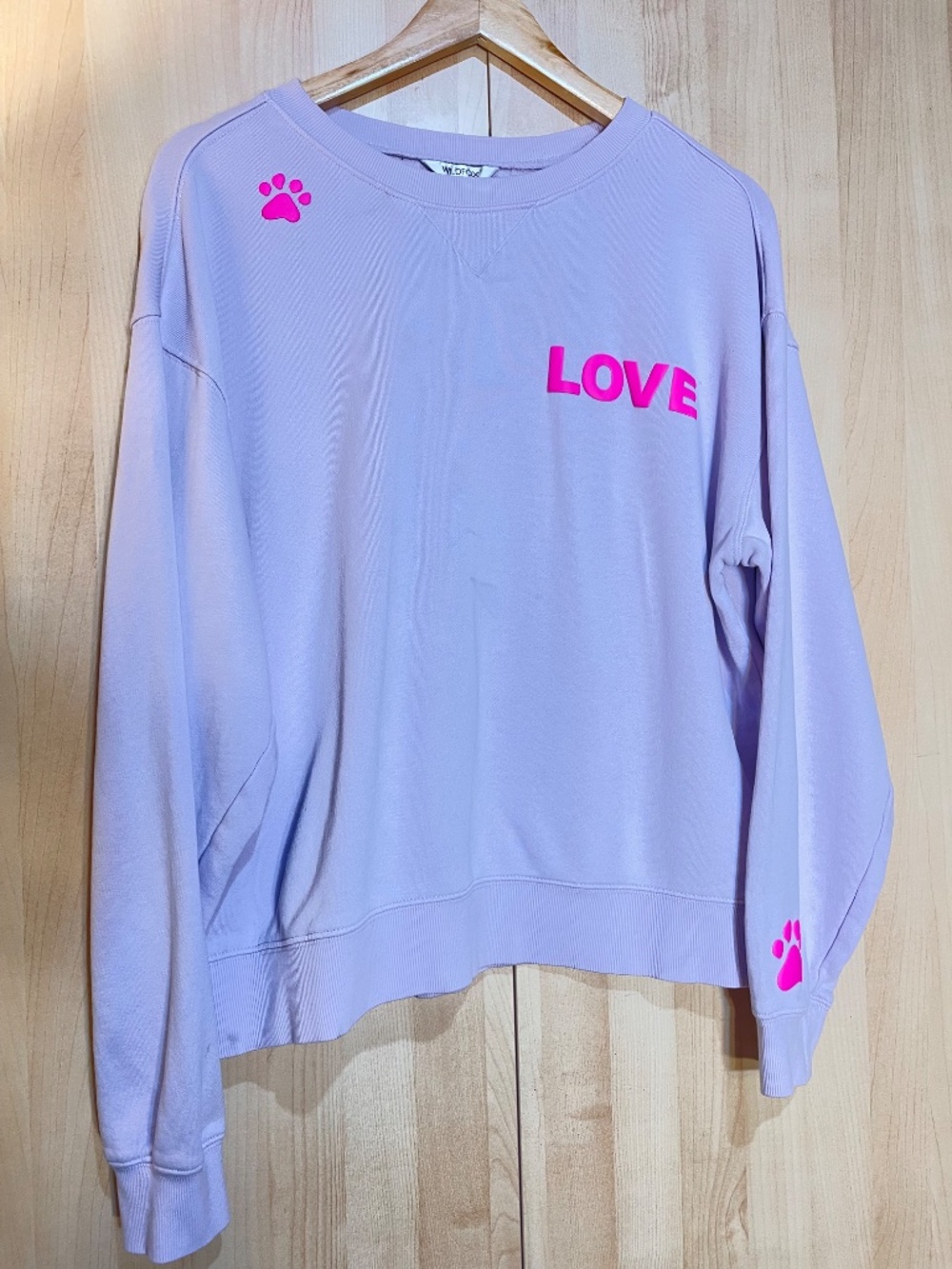 Wildfox Lavender Sweatshirt with Hot Pink 'DOGS LOVE ME' Graphic - Picture 2 of 5